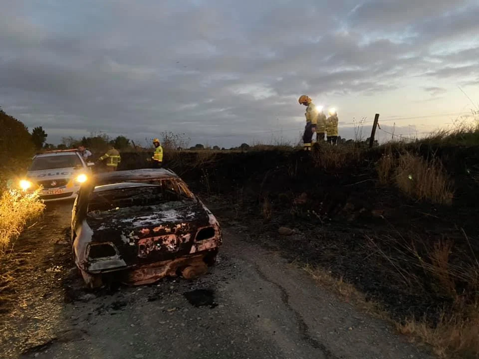 Warning after car fire causes 300m blaze
