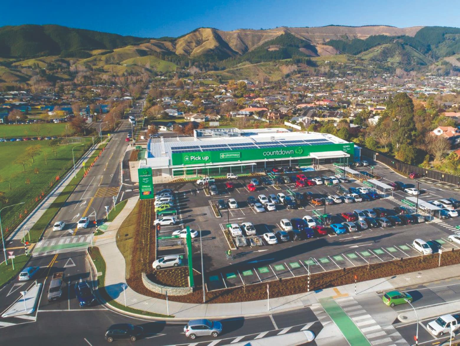 New supermarket goes green