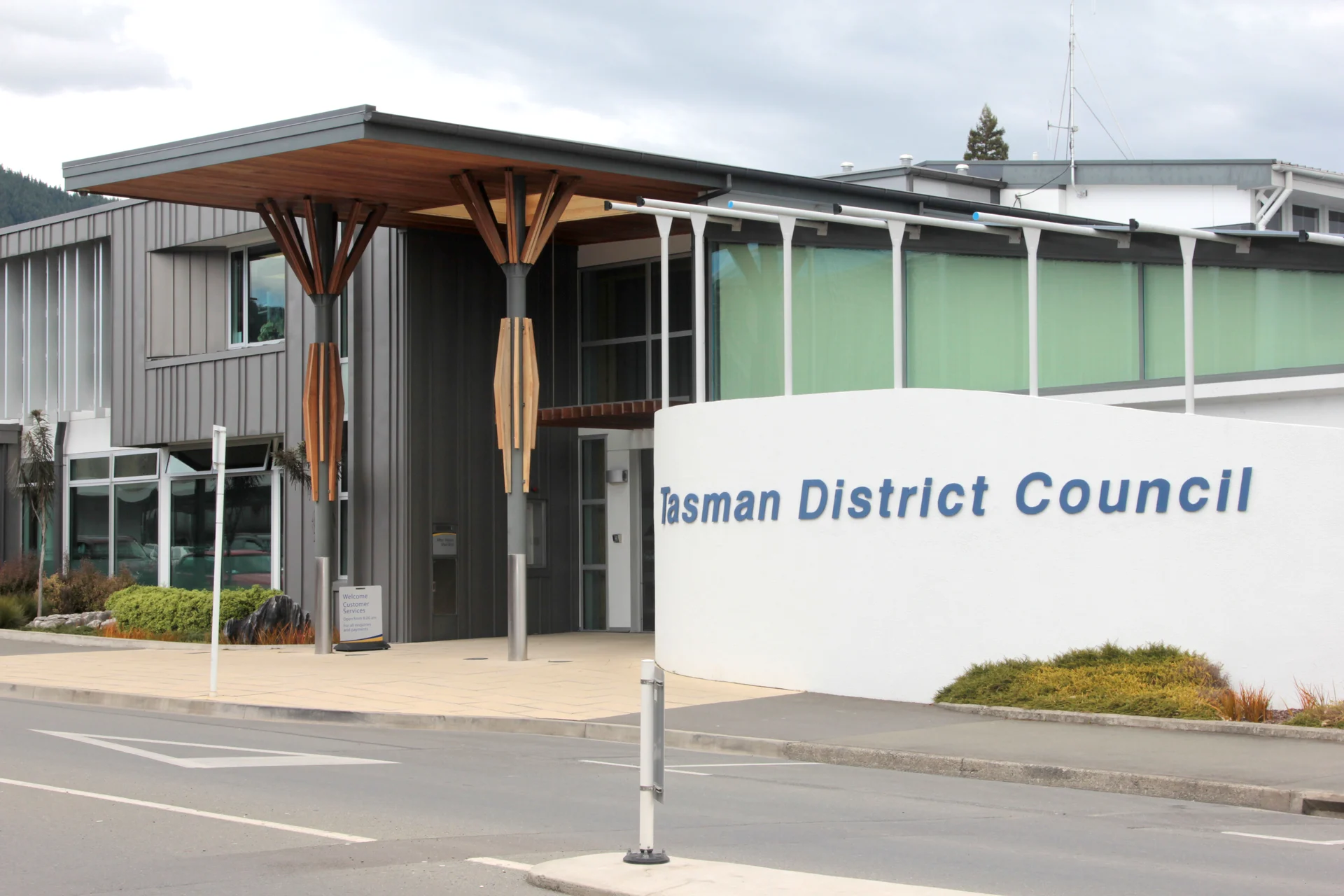 TDC to mandate staff vaccinations