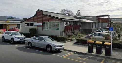 Staff at Motueka clinic linked to Omicron cases not isolating