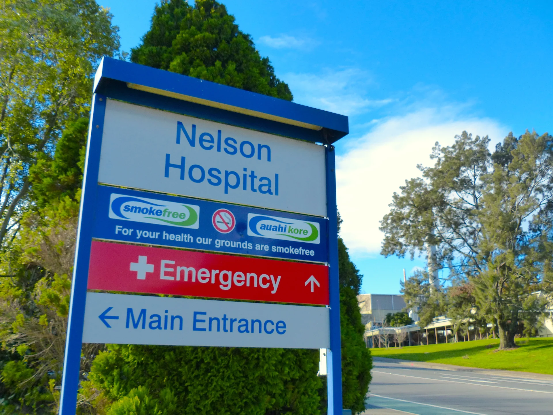 More than 200 new cases, hospitalisations climb