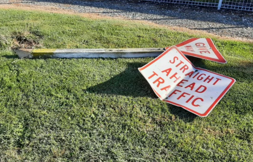 Driver damages every road sign on 18km journey