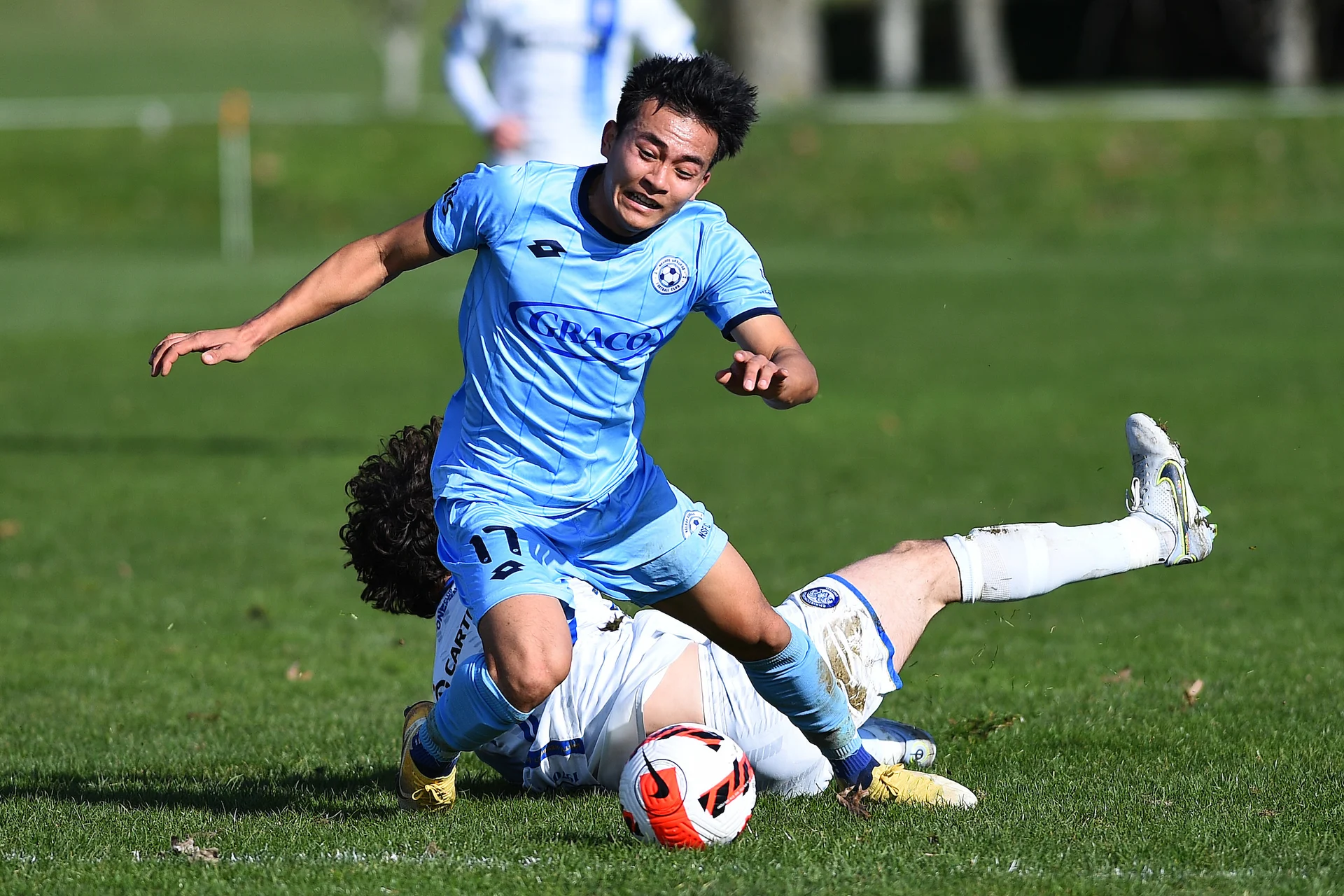Suburbs fall to table-toppers