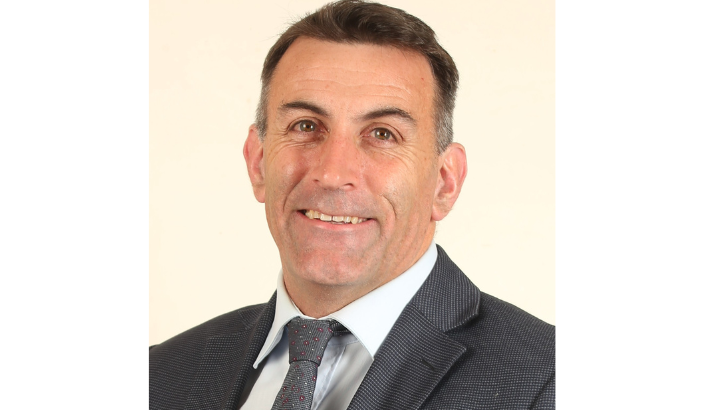 Tim Skinner announces bid for mayoralty