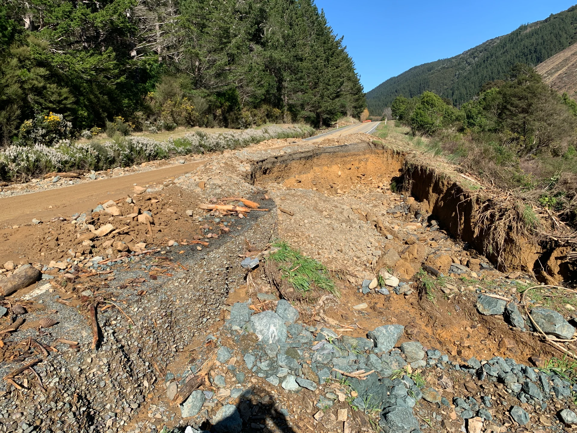 SH6 now closed, flights extended