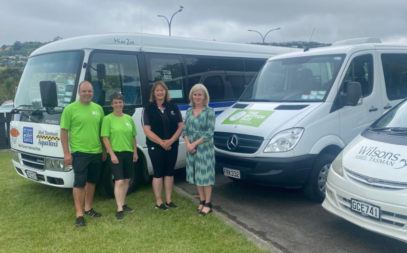 Tourism groups unite to run environmentally friendly bus