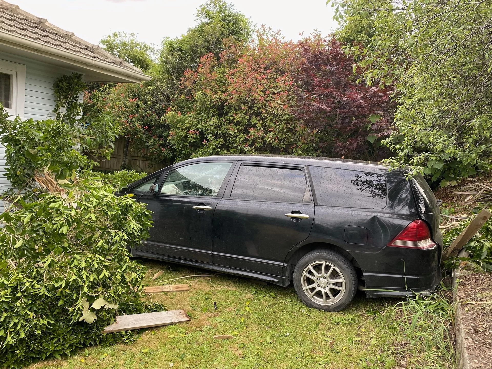 Car ploughs onto Ridgeway property