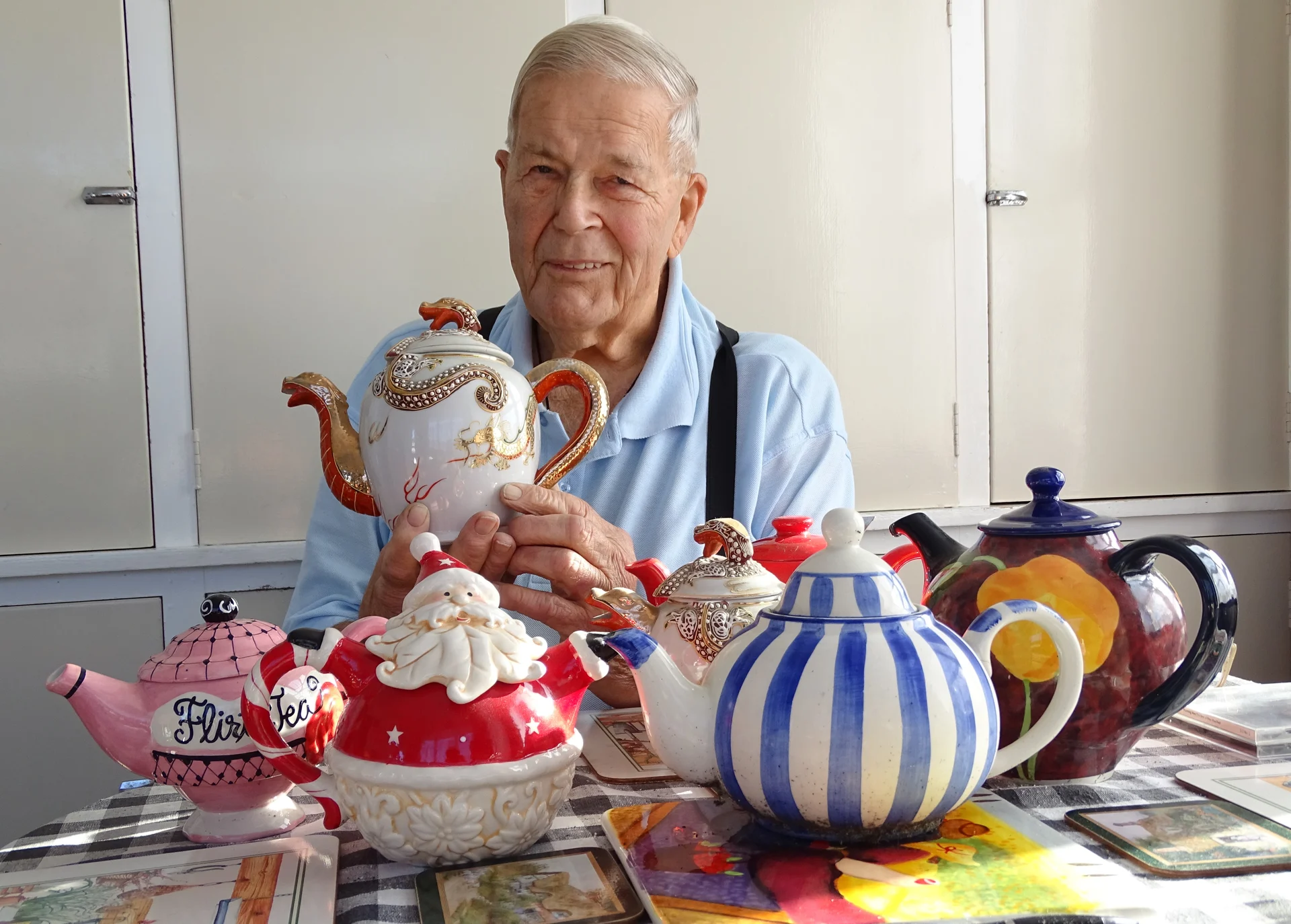 A man of many teapots