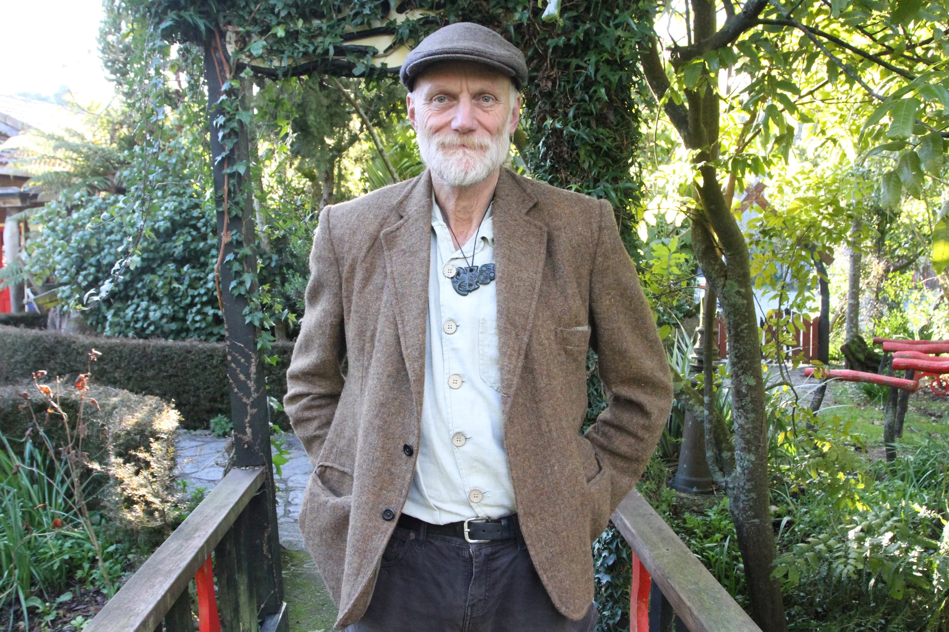 Tasman cafe owner re-stands for Greens