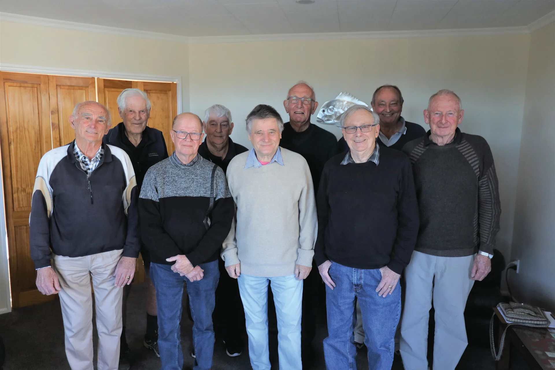 Newly retired gents sought