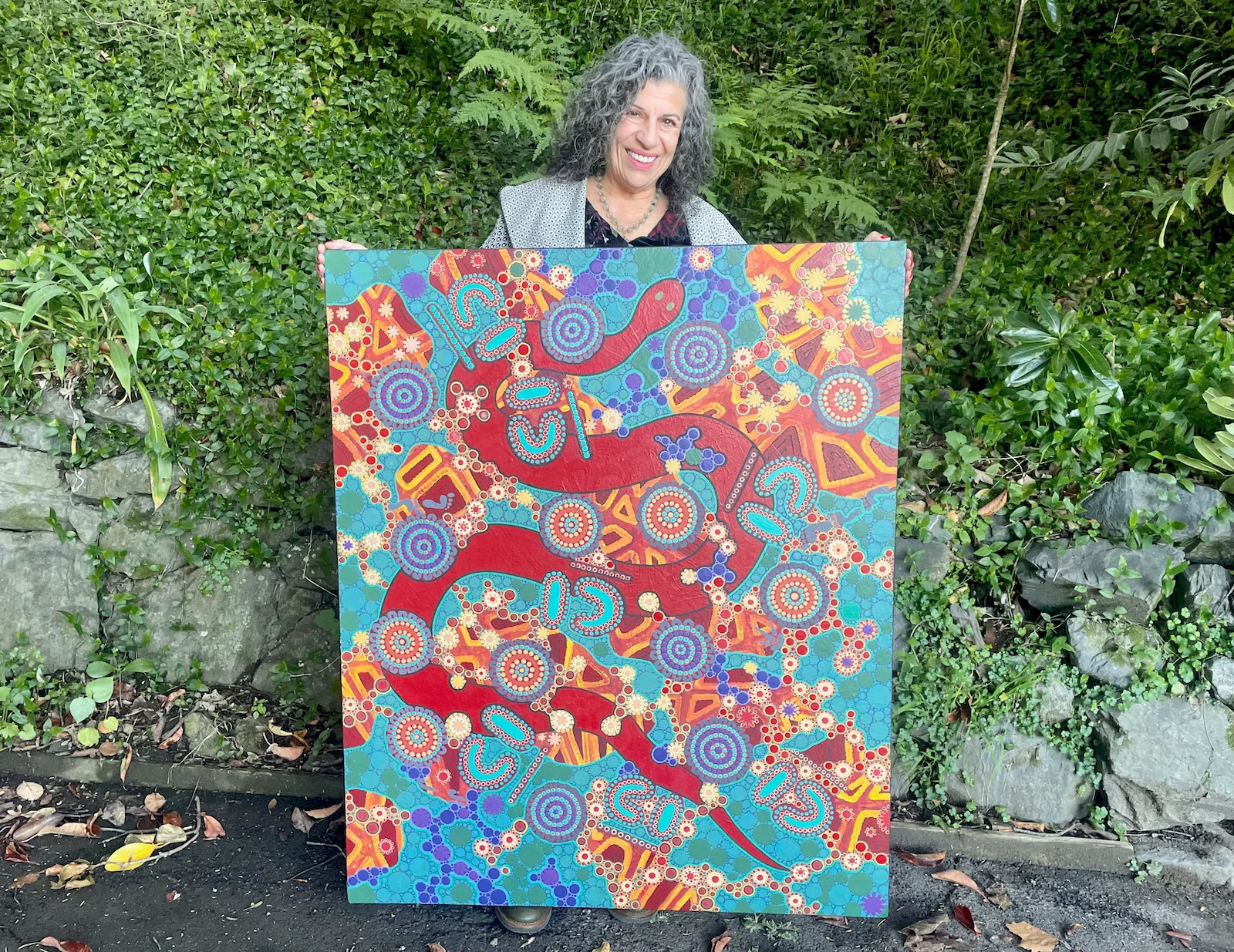 Wild night out leads to friendship and Aboriginal artwork