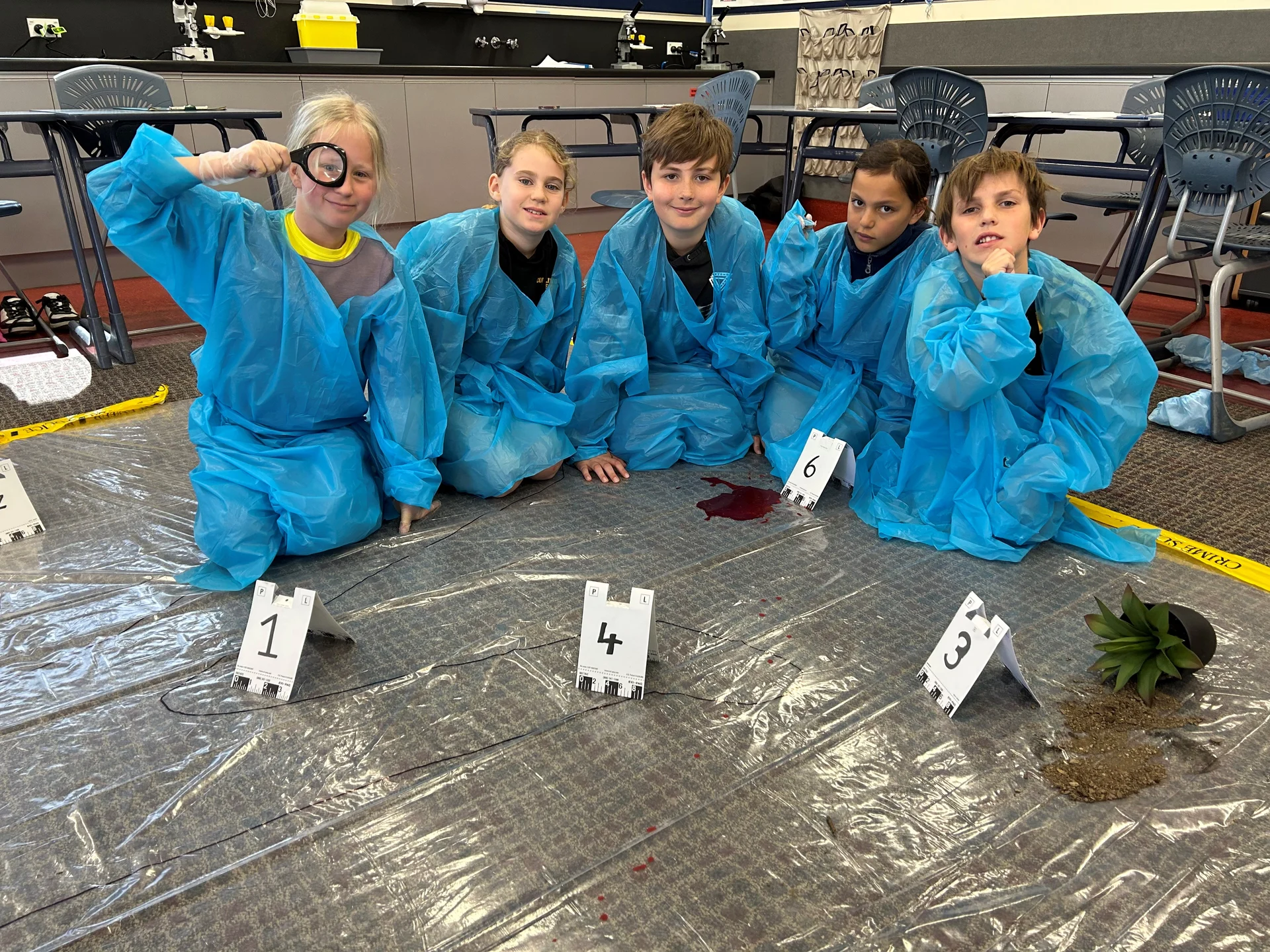 Budding Einsteins experiment at fest