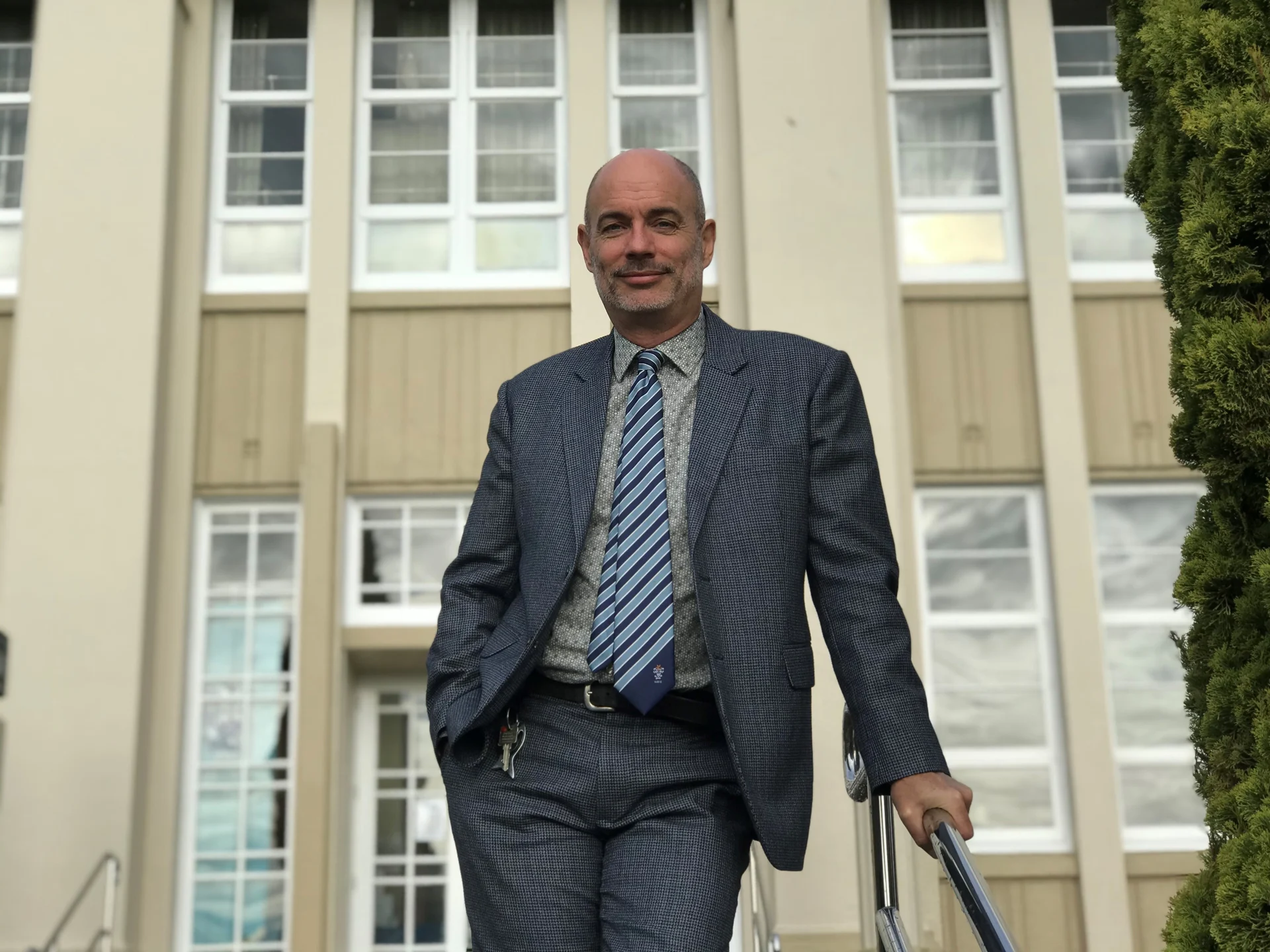 Nelson College headmaster steps down
