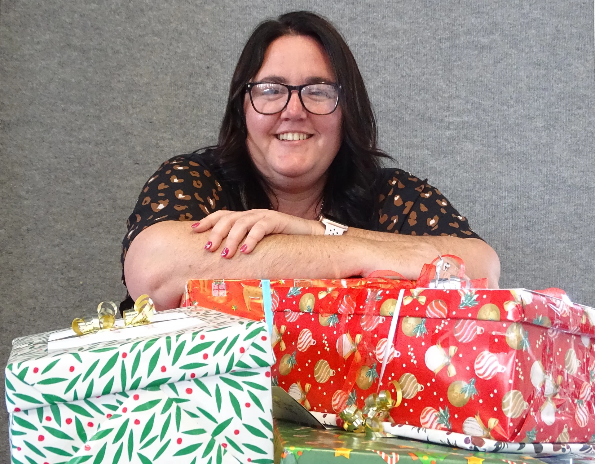 ‘Operation Joy’ filling shoeboxes for Christmas