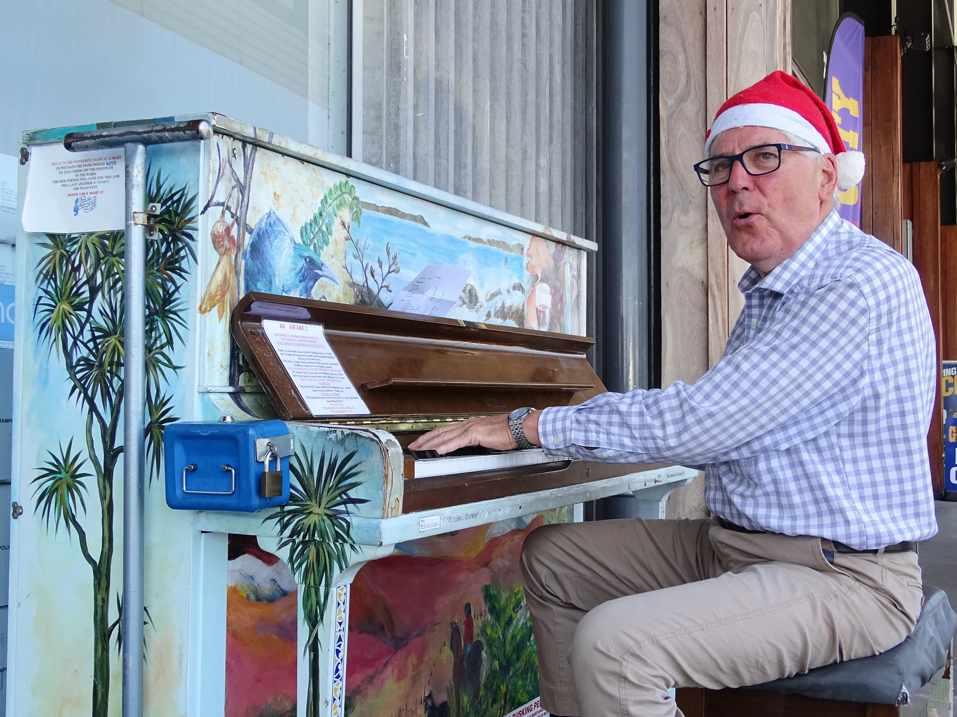 Street piano continues to lift spirits