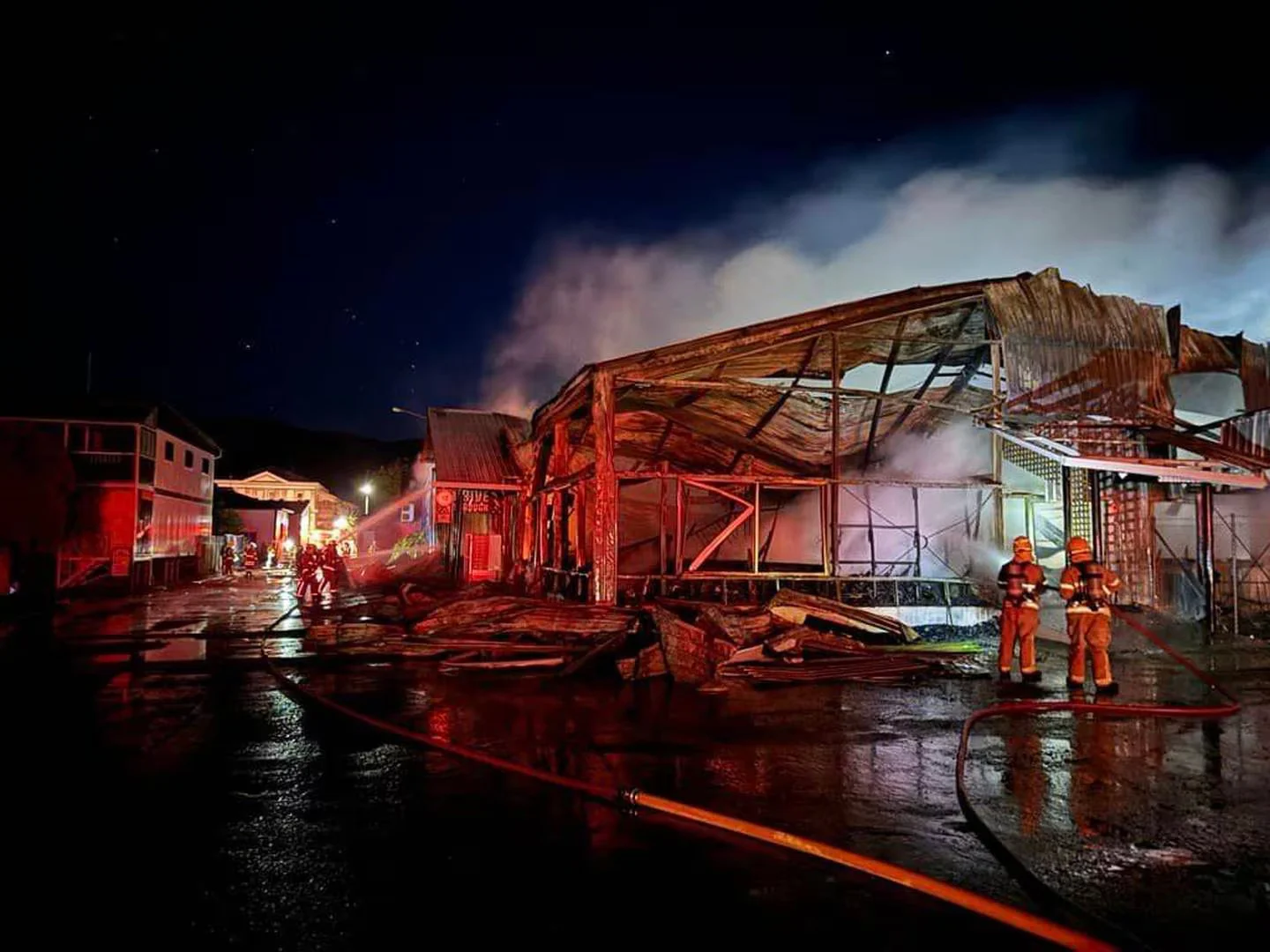 Blaze destroys Tākaka ITM building