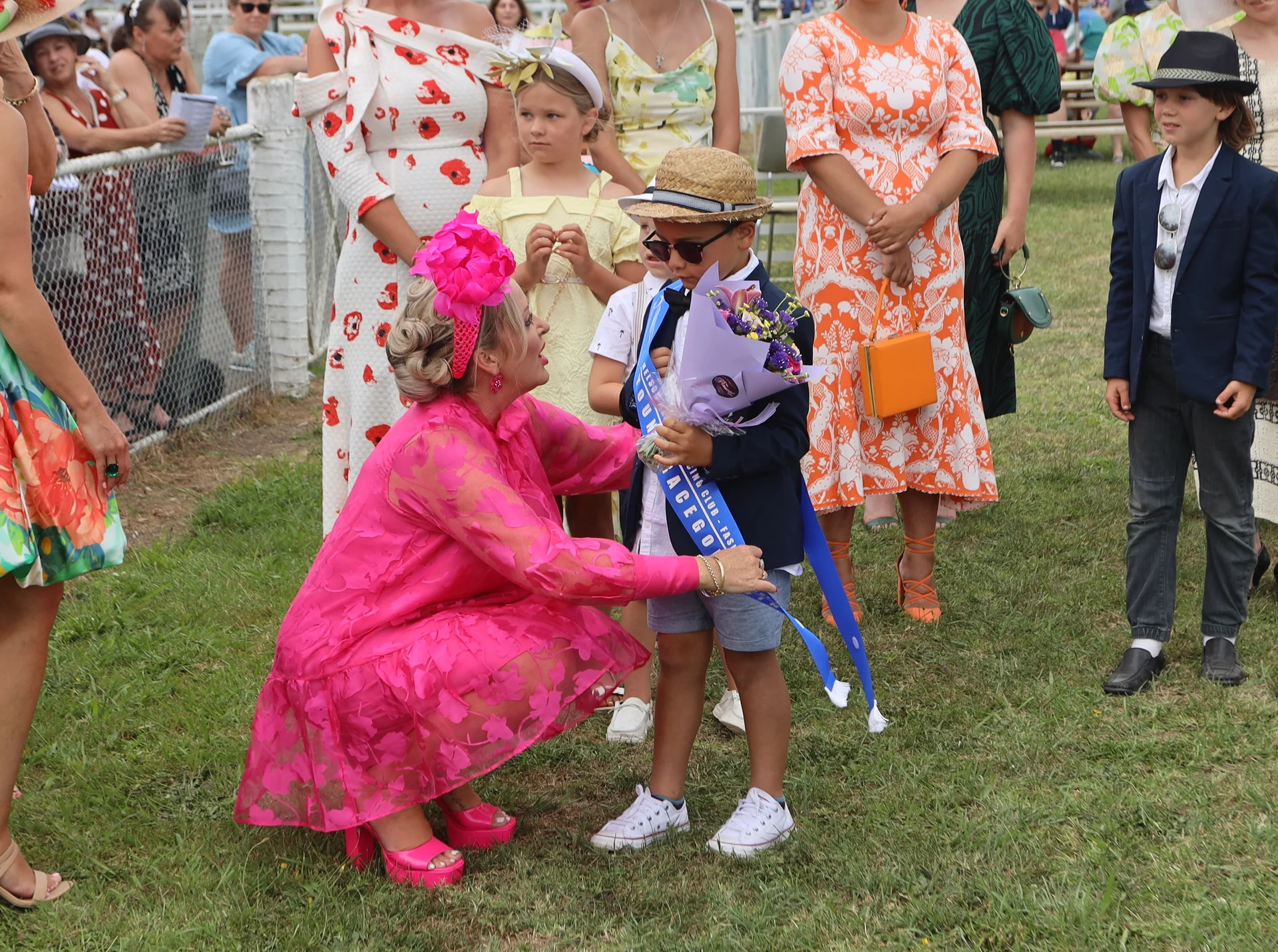 Fashion keeps pace at races
