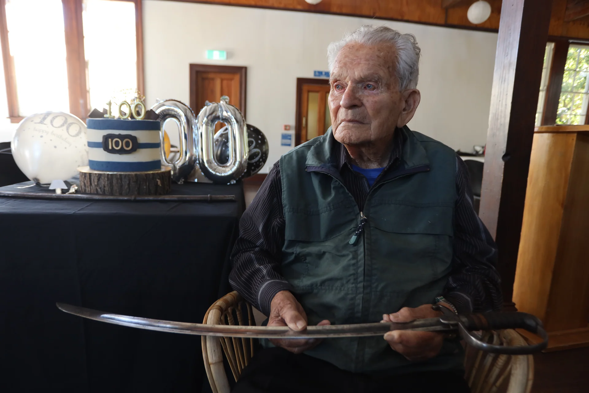 Historic descendant hooks the hundy