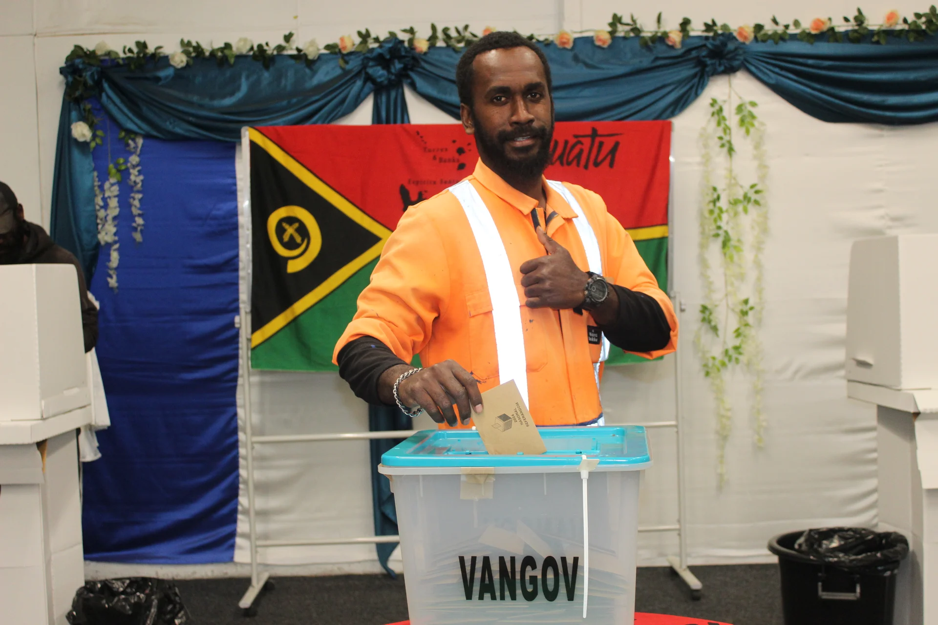 Vanuatu referendum sees 
enthusiastic Motueka turn-out