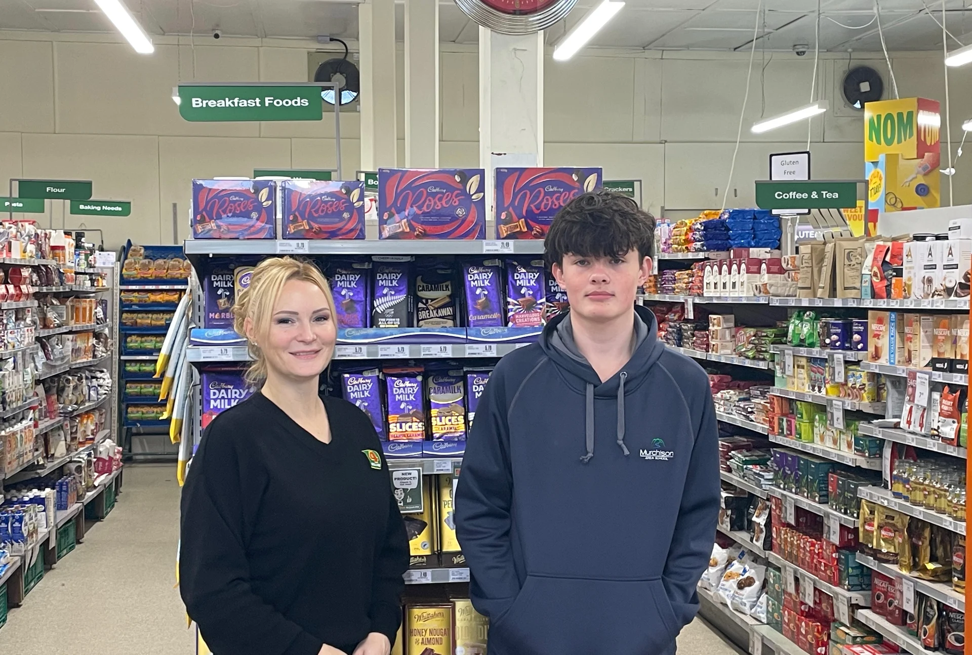 Grocery grab raises $10k
for school