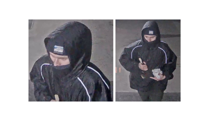 Man steals $2k of tobacco while armed with axe