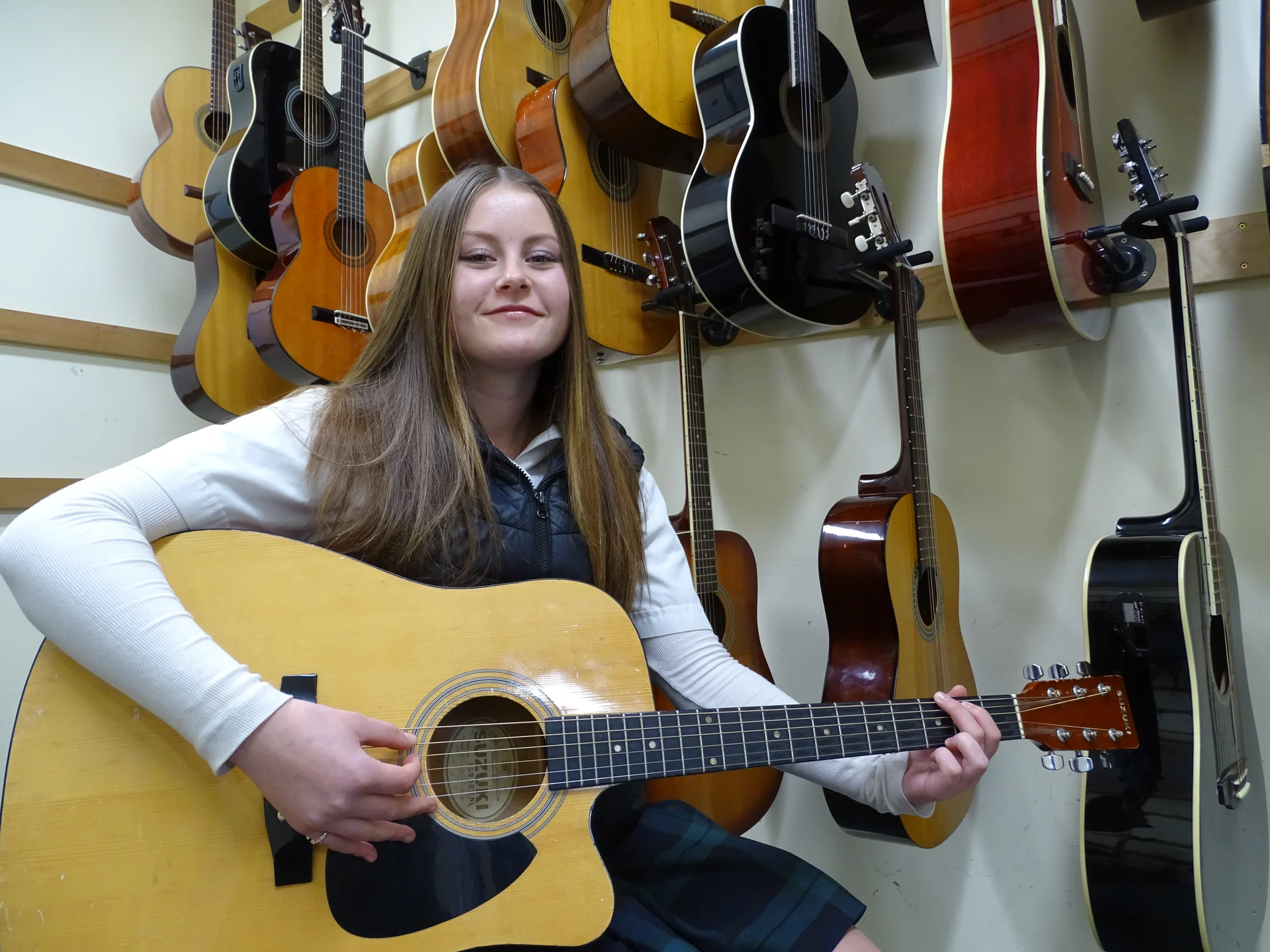 Song of peace resonates with judges