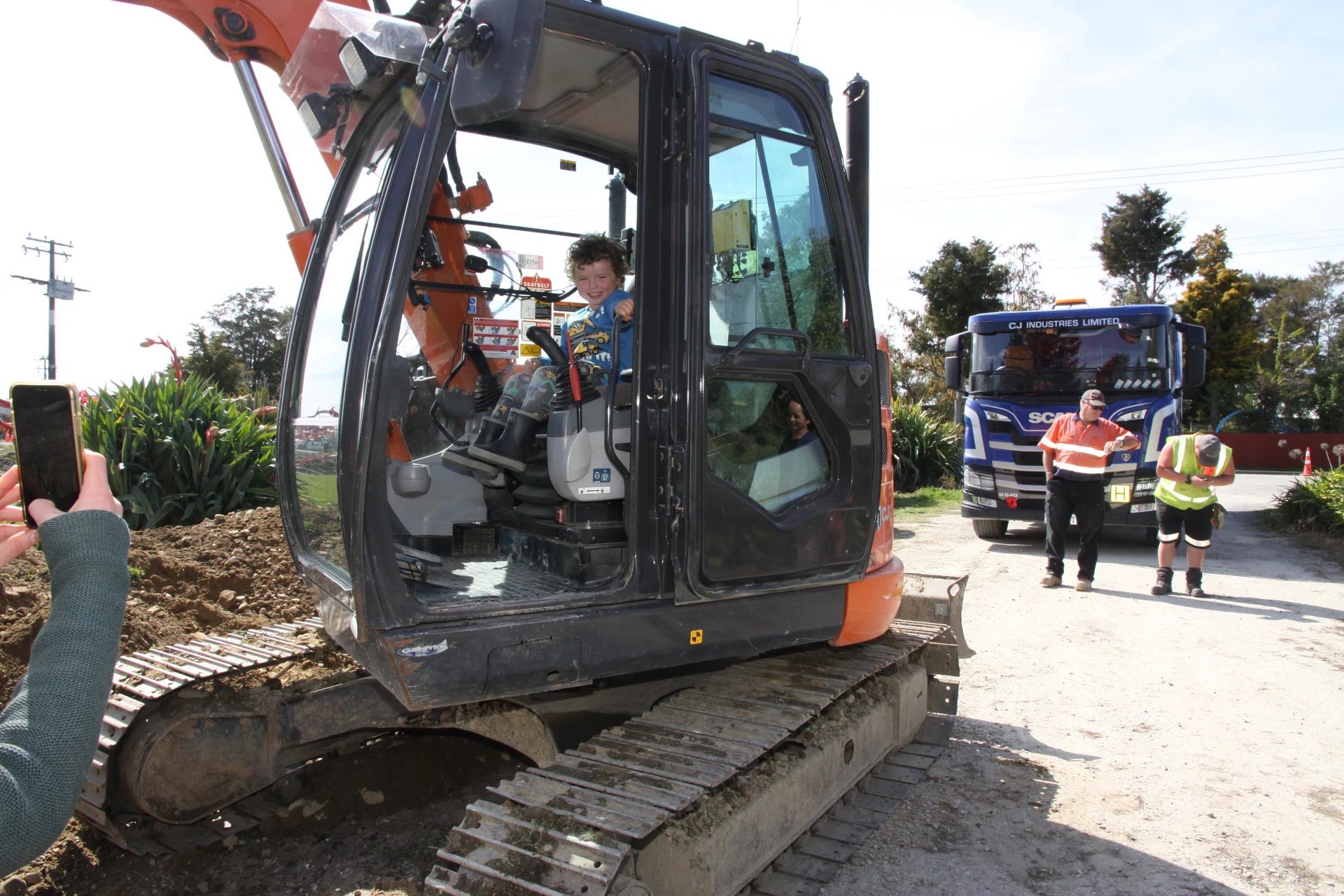 A heavy machinery show-and-tell