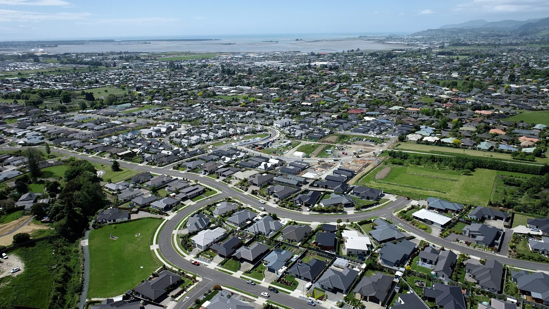 More homeowners, less smokers in Tasman