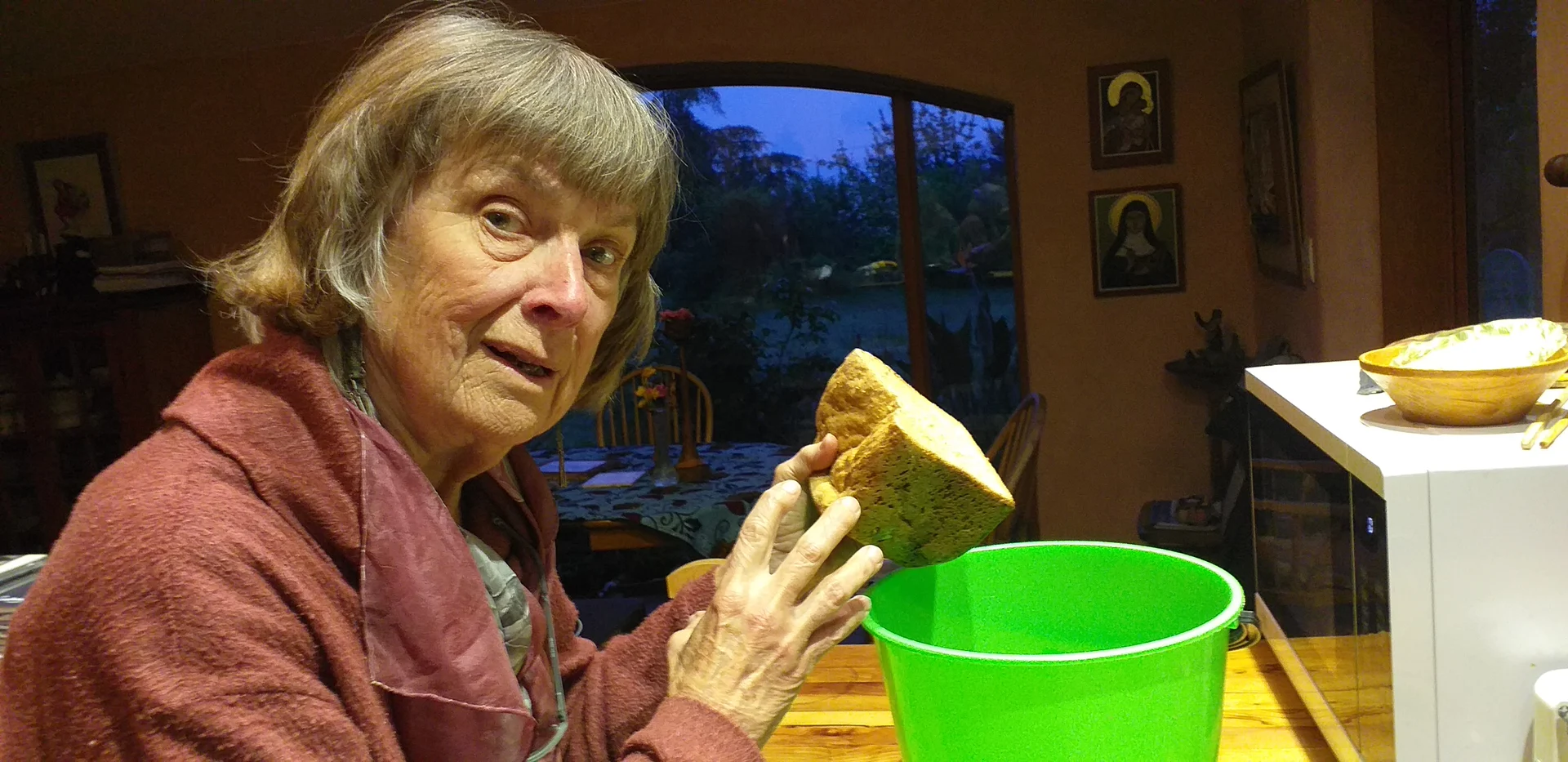 Eat that broccoli stalk to curb food waste