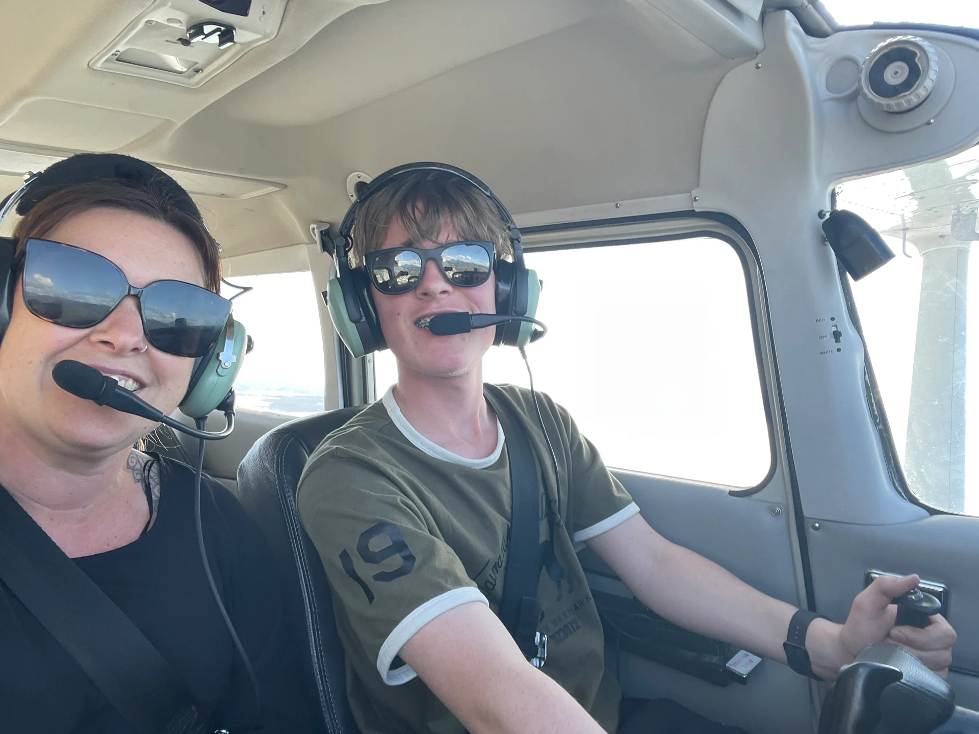 Leon becomes NZ’s youngest pilot