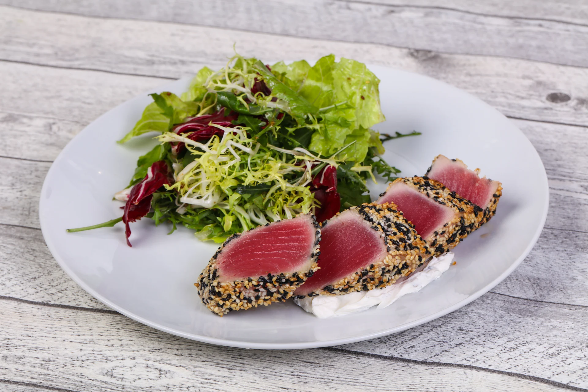 Sponsored: Garlic and sesame-seared yellowfin tuna