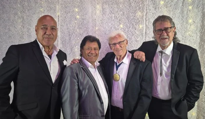 The Highwaymen ride again