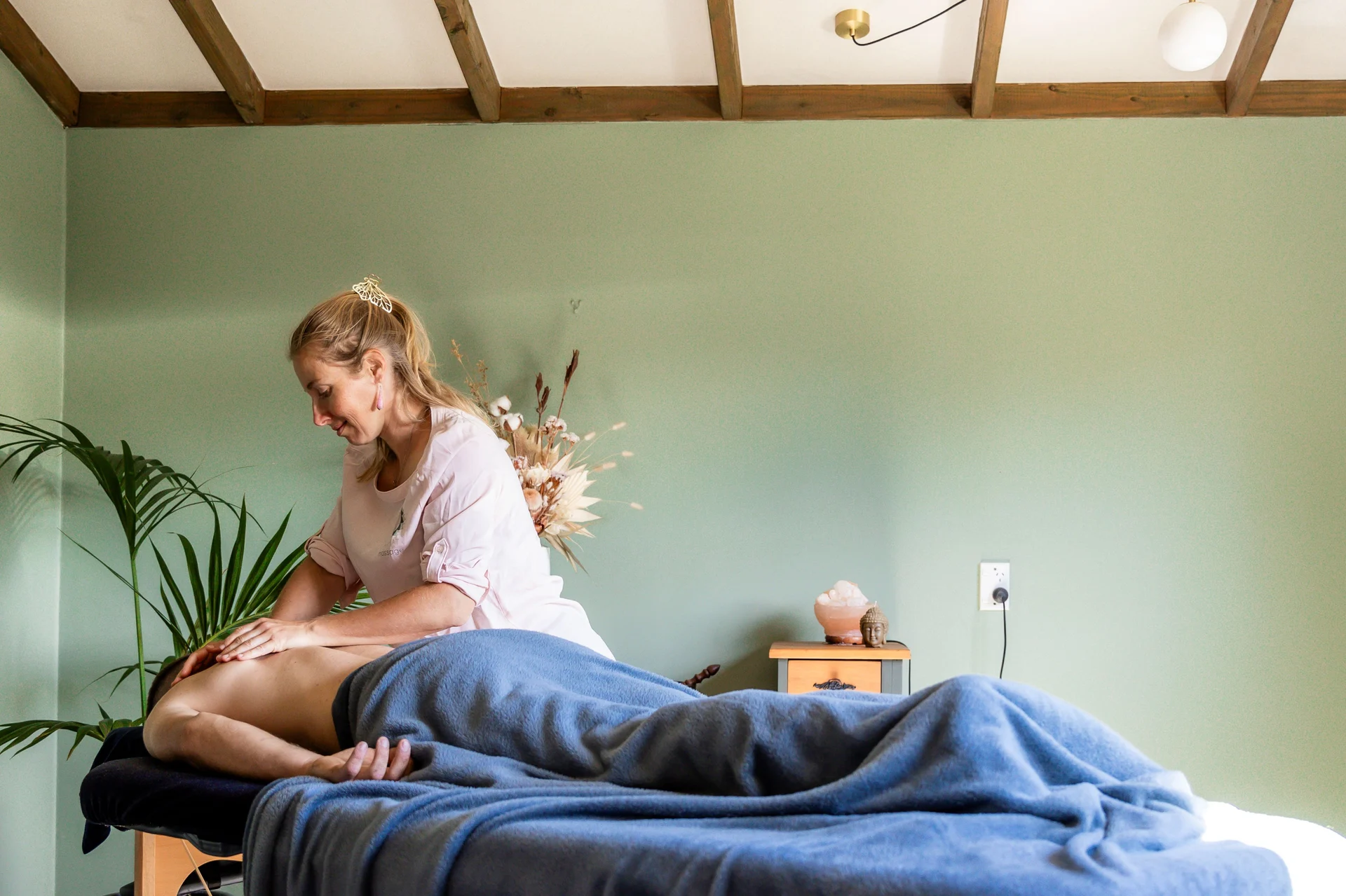 Sponsored: The healing touch of Anahata Massage