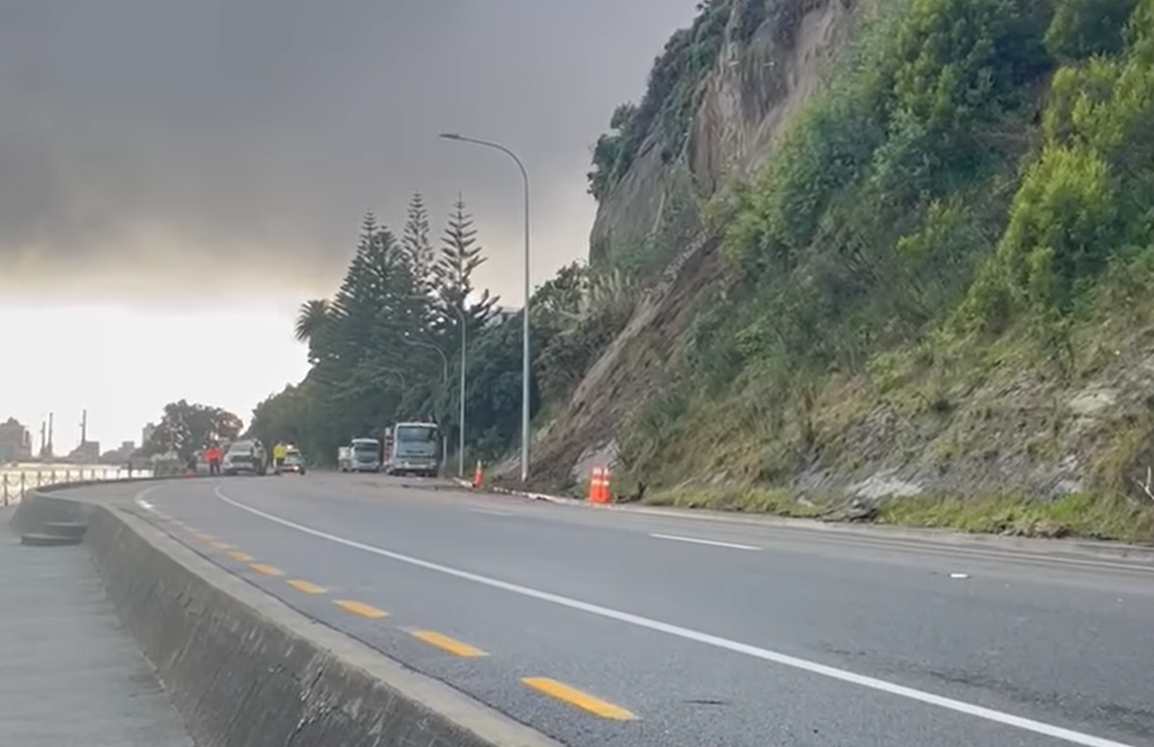 Rocks Rd and Kohatu to reopen