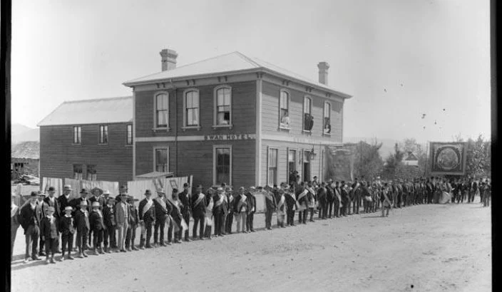 Robbery at the Swan Hotel