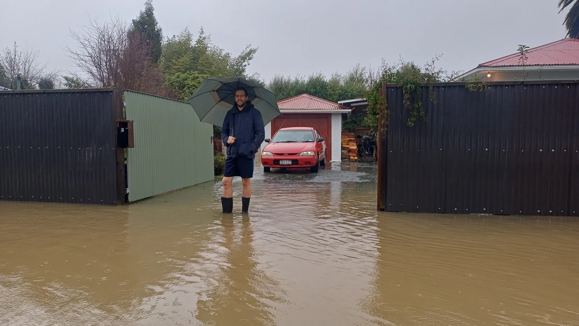 Hotel’s flood fundraiser passes $9000 mark