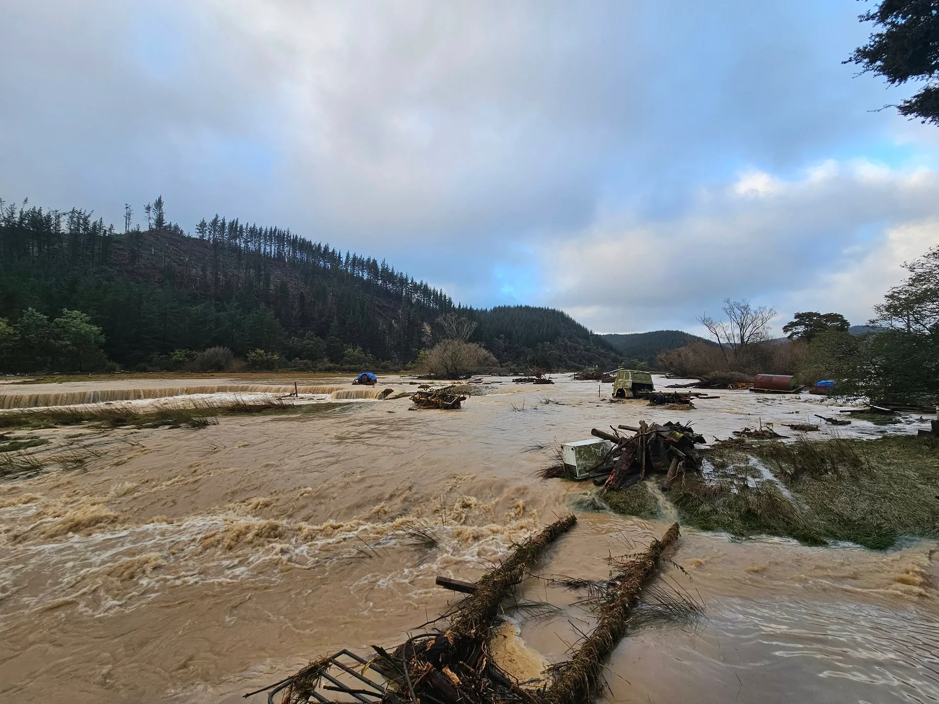 Wai-iti community rally in flood
