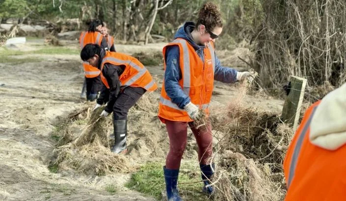 Student Volunteer Army responds to flood