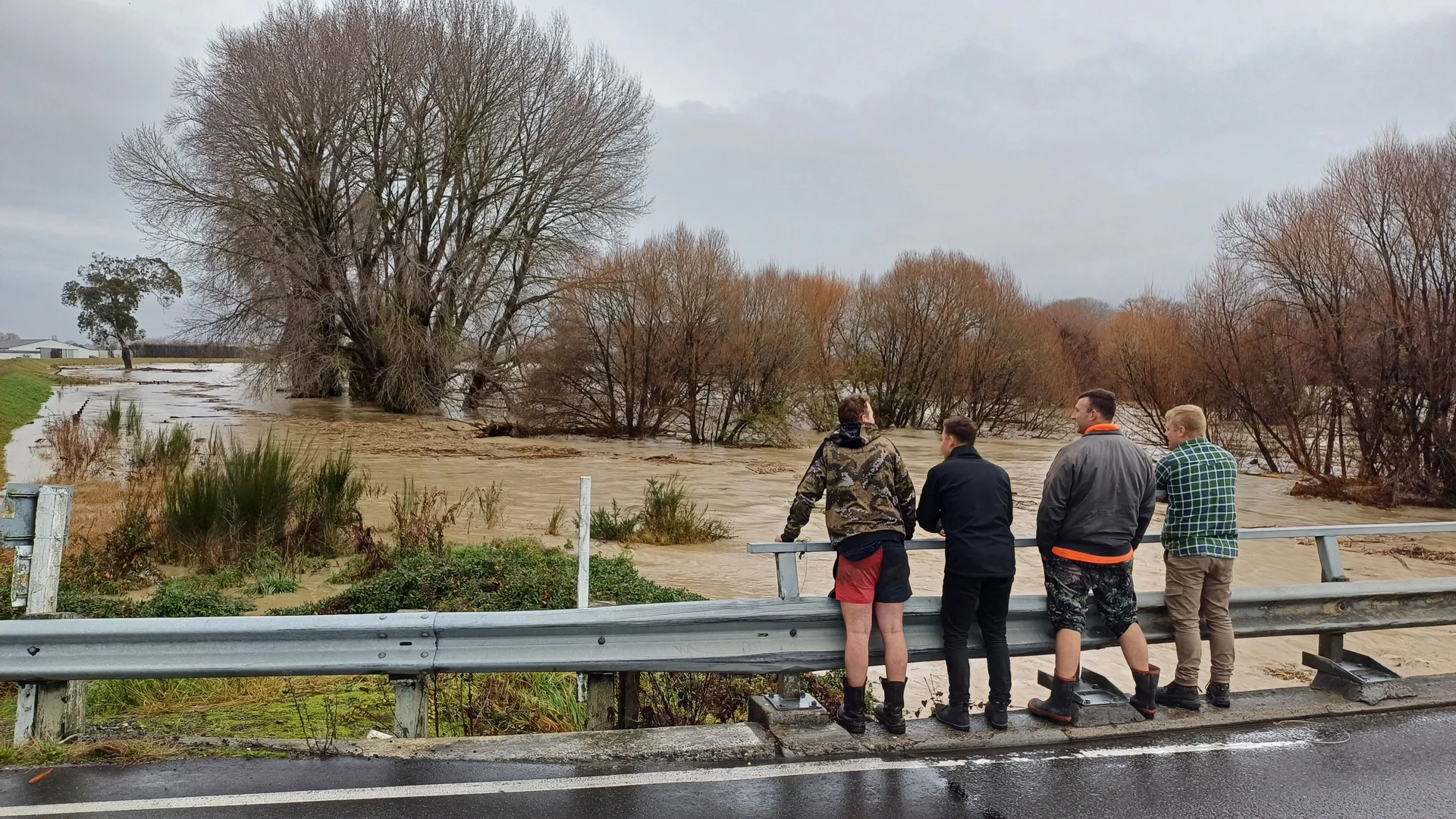 Tasman’s great gravel debate