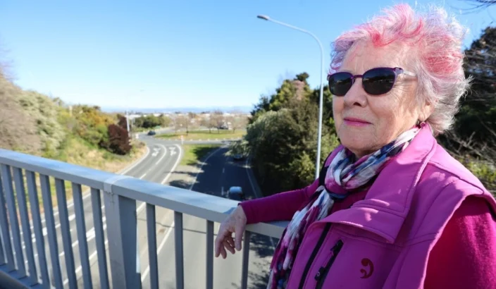 A solution to highway’s out-of-control weeds