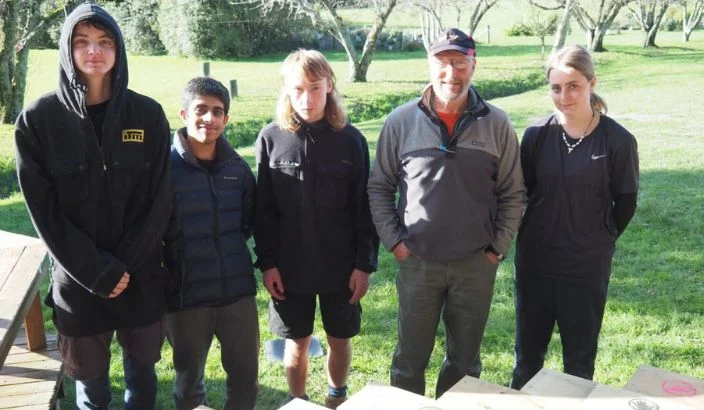 Volunteers needed to help native birds thrive at Kaiteriteri