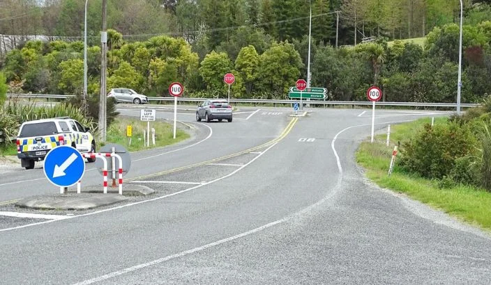 Drivers ignore rules at Māpua intersection