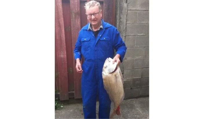 Barry bags a back beach monster