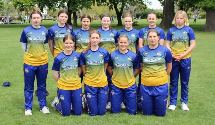 Wanderers beat Wanderers in cricket clash