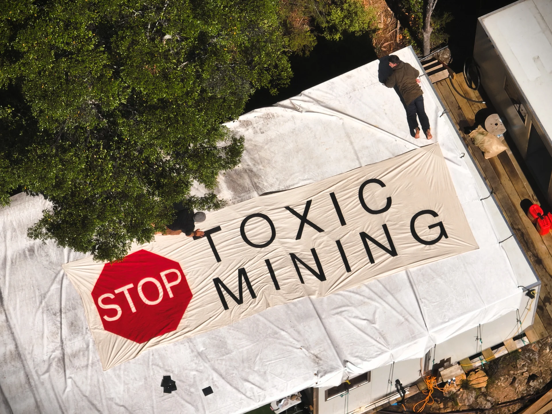 Group scale Golden Bay drilling equipment