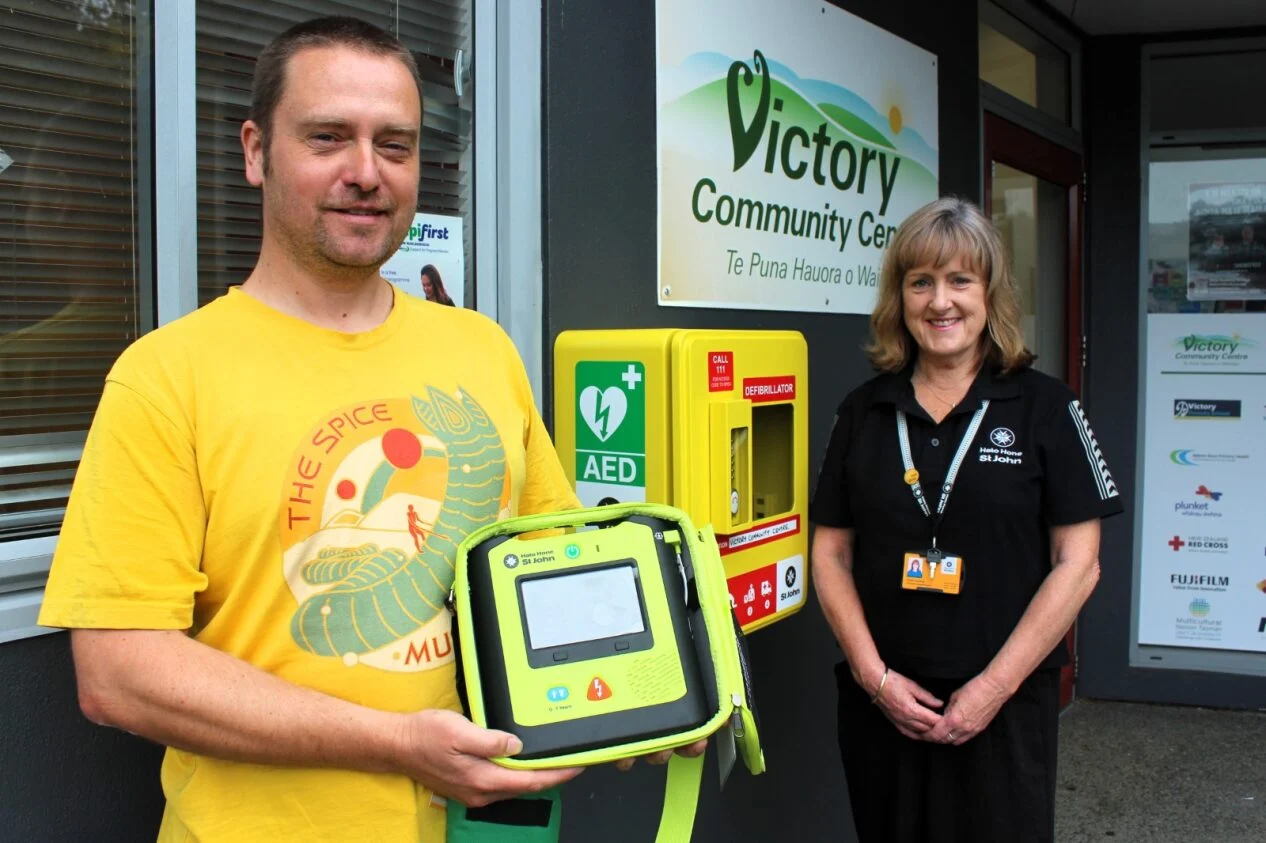 New 24/7 AED installed in Victory