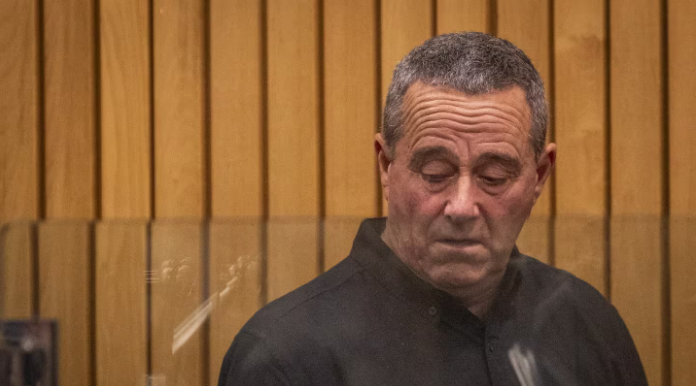 Hostage-taker Phillip Mant who held woman at gunpoint during police standoff refused parole