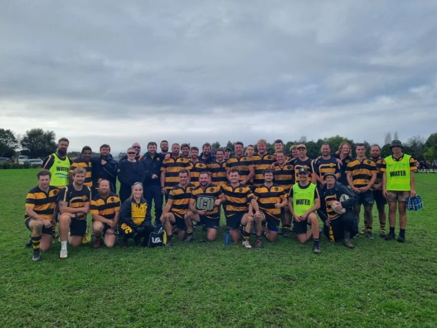 Collingwood claims battle of the bay title