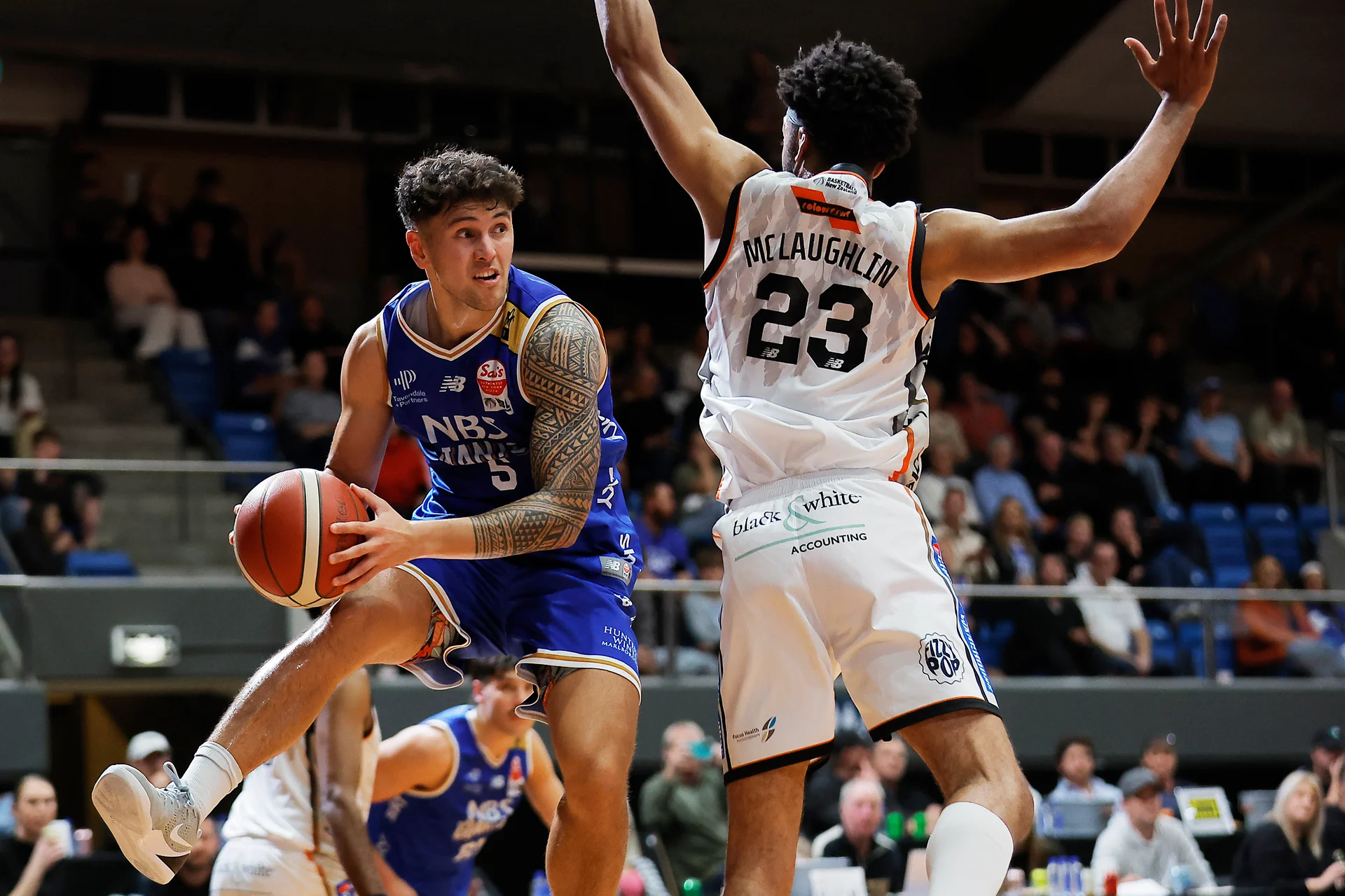 Giants stumble to third straight defeat