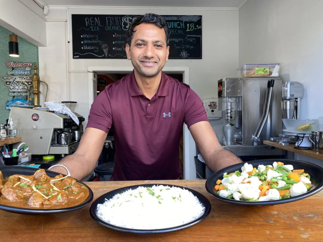Restaurant steps up after charity loses meals